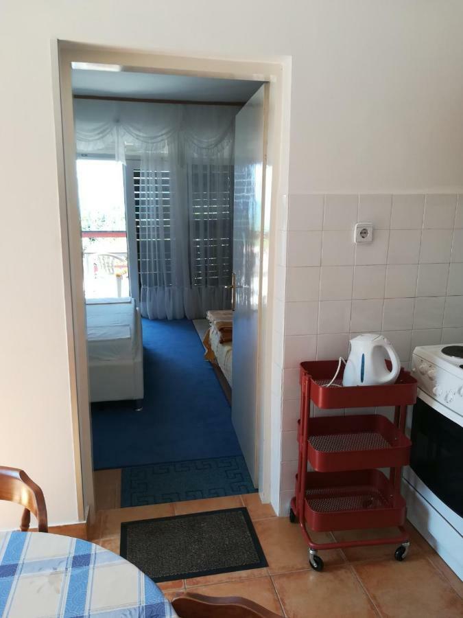 Apartman Renata 노비비노돌스키 외부 사진